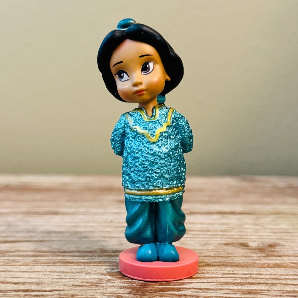 Jasmine Disney Princess Figurine by Disney Animator’s Deluxe Collection